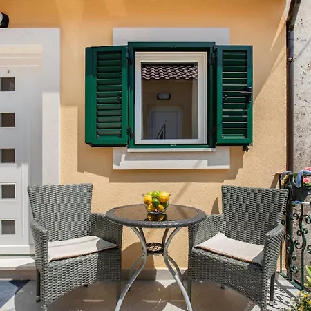 Sweet&cozy Studio With Patio Split